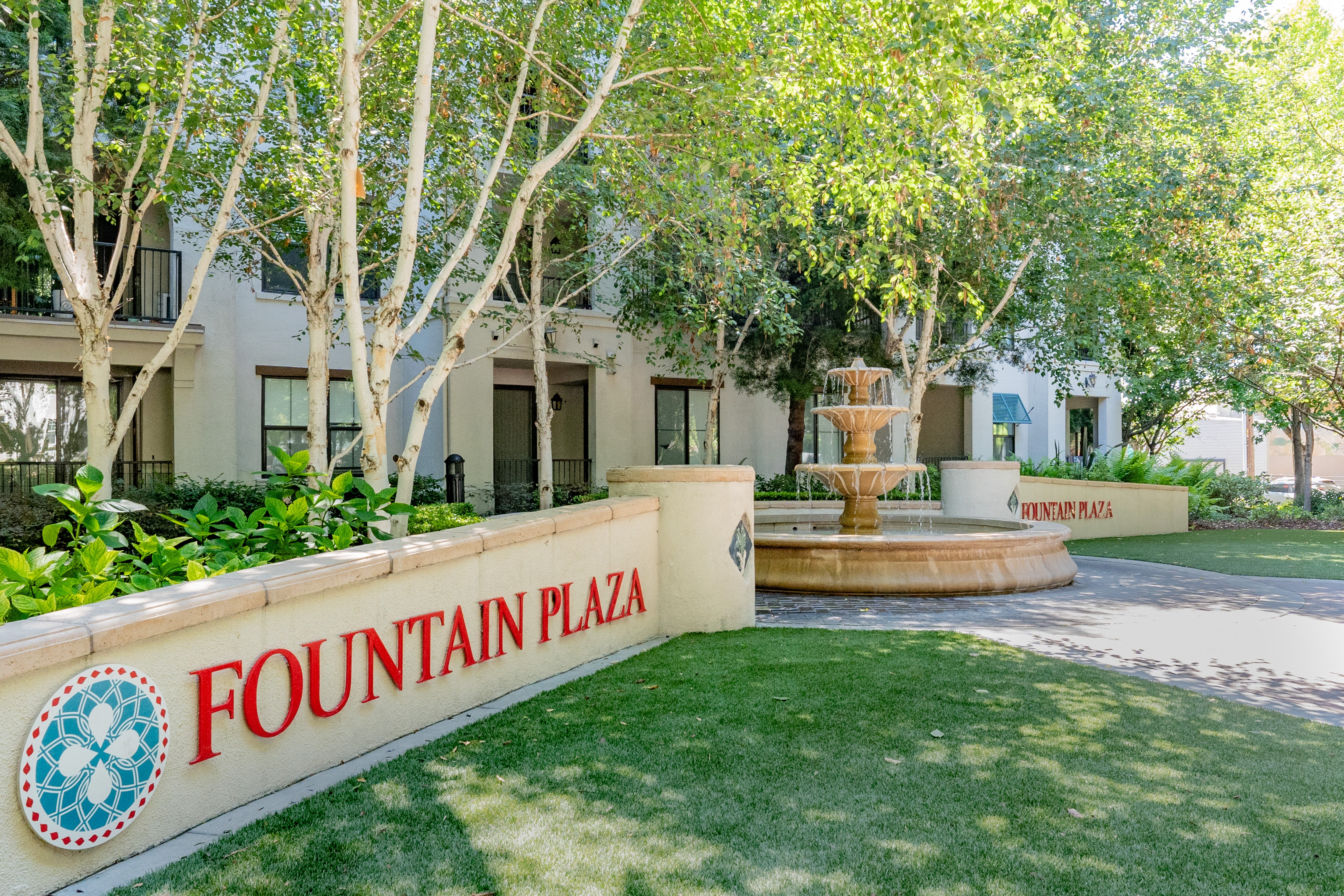 Fountain Plaza photo 4